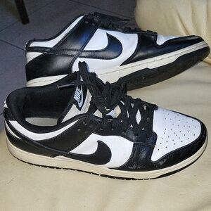 Nike Black and White Men's Sneakers